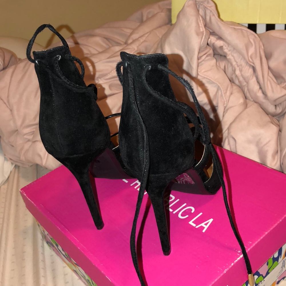 Heels - Picture 3 of 3